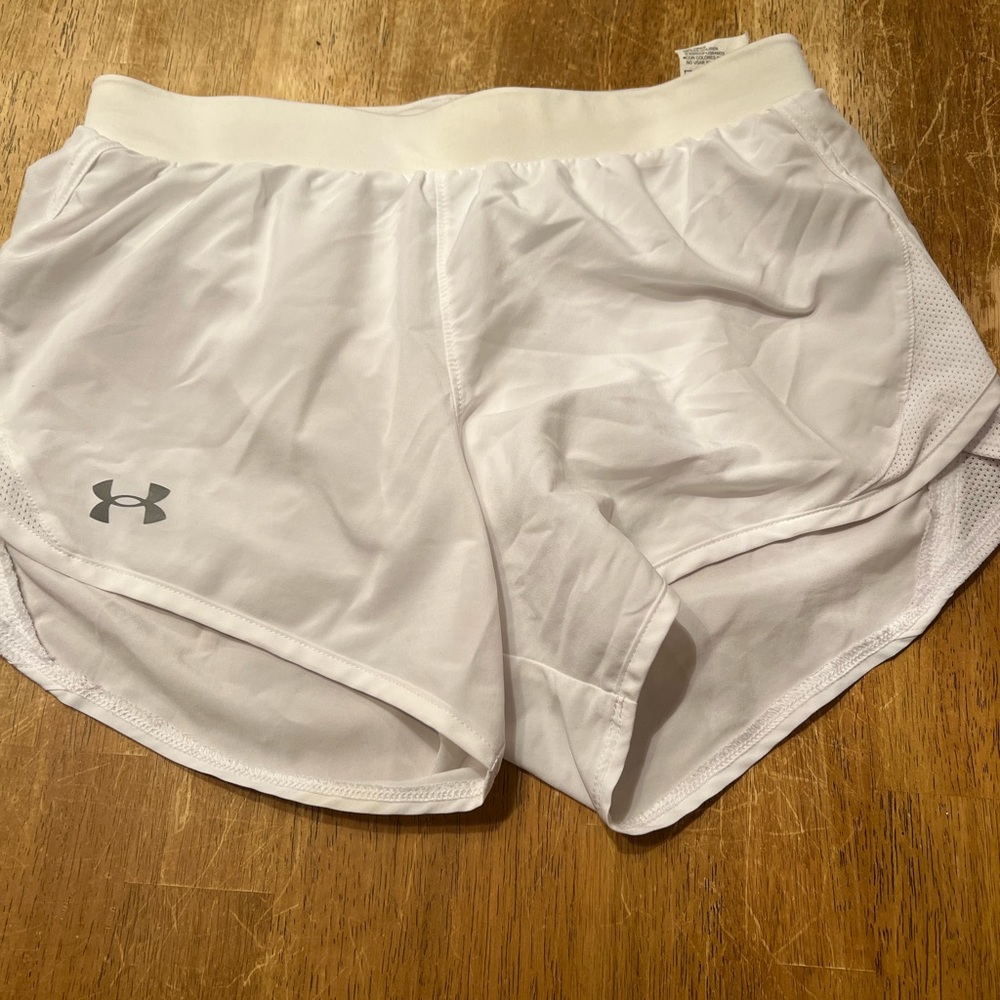 White Under Armour athletic shorts XS
